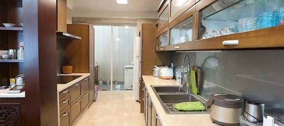 Apartamento de 4 dormitorios en Tay Ho, Vietnam No. 19405 3