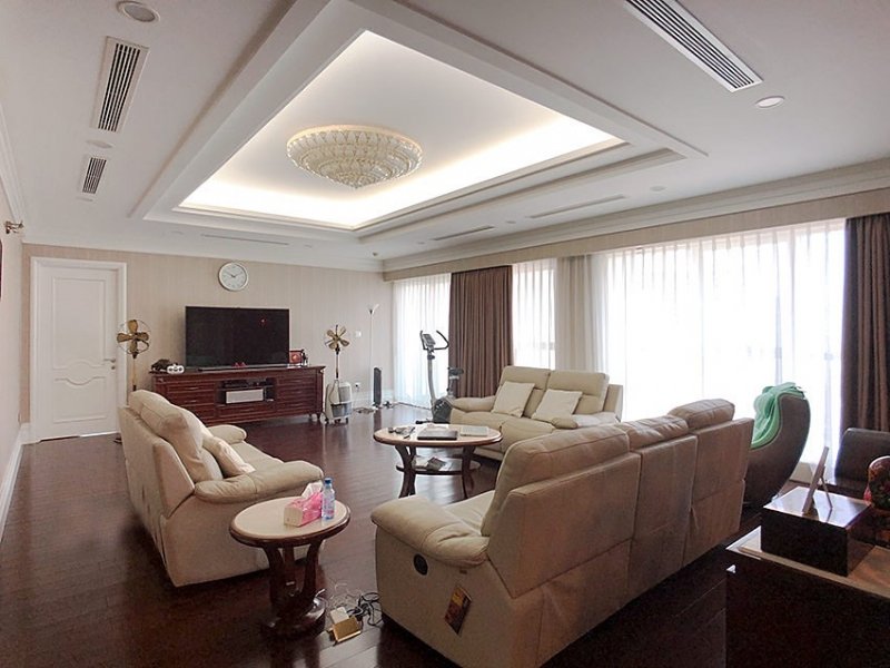Apartamento de 4 dormitorios en Tay Ho, Vietnam No. 19405