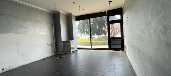 2 rooms Commercial property in Nichelino, Italy No. 71883 3