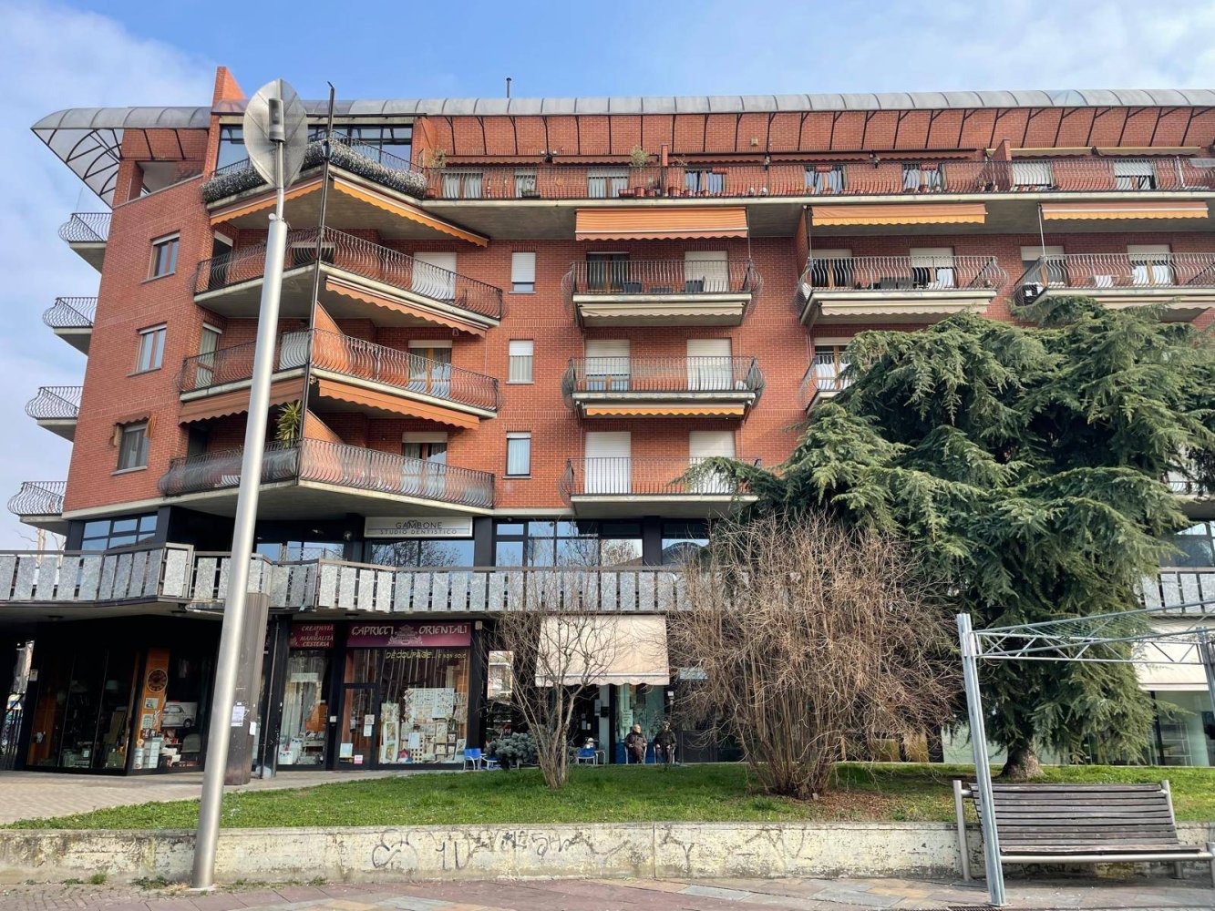 2 rooms Commercial property in Nichelino, Italy No. 71883