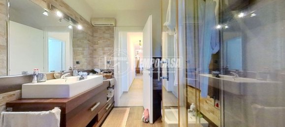 Apartamento de 3 dormitorios en Rome, Italy No. 372125 20