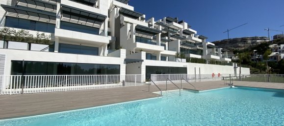 2 bedrooms Apartment in Benahavis, Spain No. 2470 10