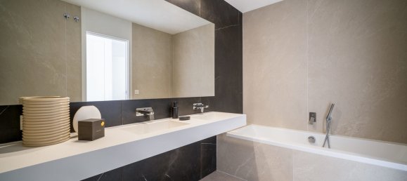 2 bedrooms Apartment in Benahavis, Spain No. 2470 6