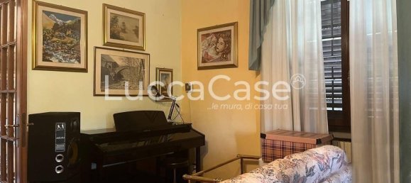 3 bedrooms Villa in Porcari, Italy No. 124706 10