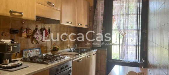 3 bedrooms Villa in Porcari, Italy No. 124706 15