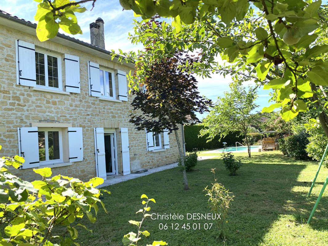 4 bedrooms House in Sarlat-la-Caneda, France No. 296846