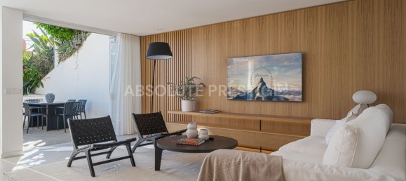Apartamento de 3 dormitorios en Marbella, Spain No. 69901 3