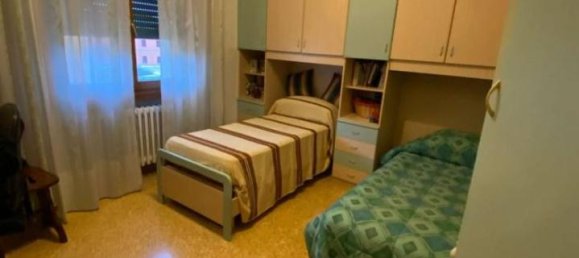 4 rooms Apartment in Bologna, Italy No. 32482 15