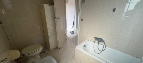 2-salle Appartement à Rome, Italy No. 7547 10