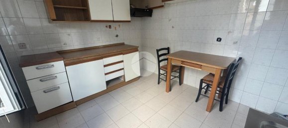 2-salle Appartement à Rome, Italy No. 7547 4