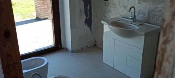 12 rooms House in Castiglione del Lago, Italy No. 40331 22