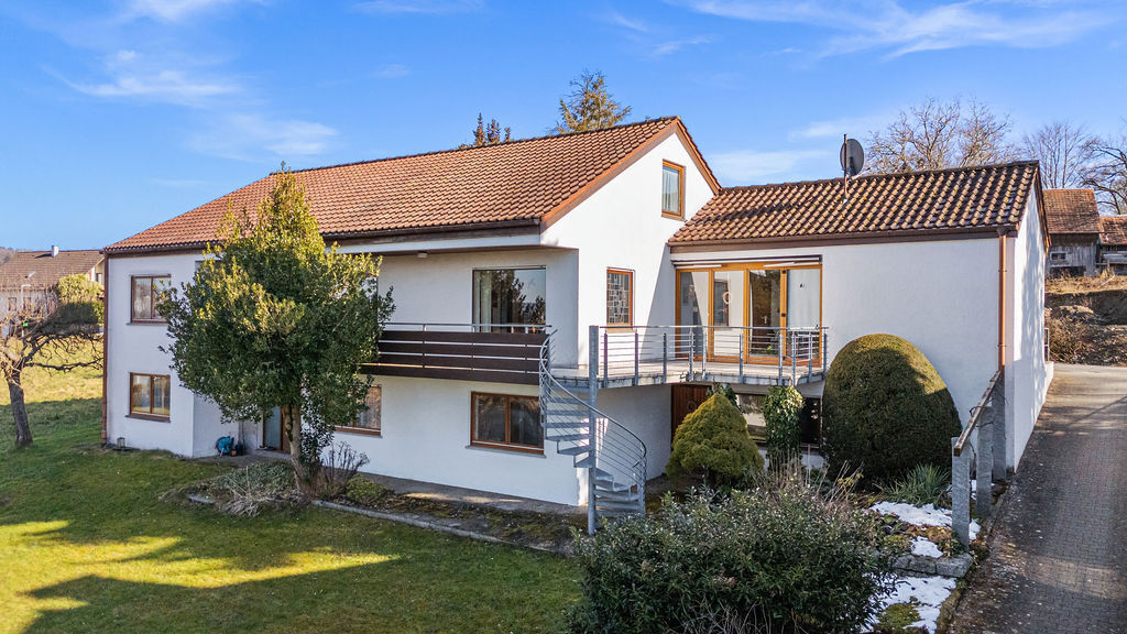 10-Zimmer Haus in Baden-Württemberg, Germany, Nr. 37492