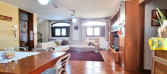 5 rooms Apartment in Pordenone, Italy No. 23432 3