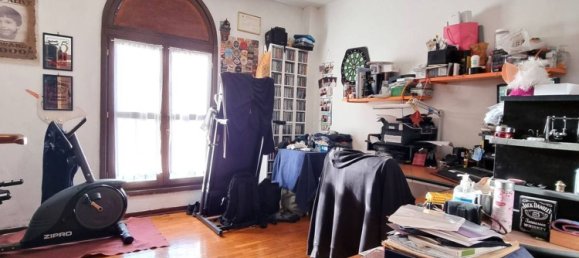 5 rooms Apartment in Pordenone, Italy No. 23432 12