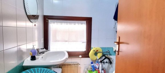 5 rooms Apartment in Pordenone, Italy No. 23432 18