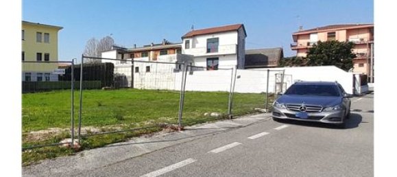 891m² Land in Susegana, Italy No. 298625 6