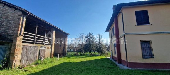 4 bedrooms House in Forlimpopoli, Italy No. 223807 2