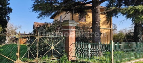 4 bedrooms House in Forlimpopoli, Italy No. 223807 12