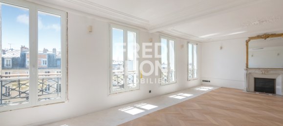 Apartamento de 2 dormitorios en Paris, France No. 299079 3