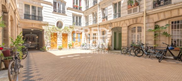 Apartamento de 2 dormitorios en Paris, France No. 299079 12