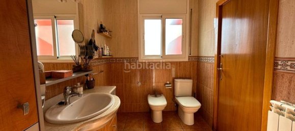 3 bedrooms House in Vacarisses, Spain No. 187658 9
