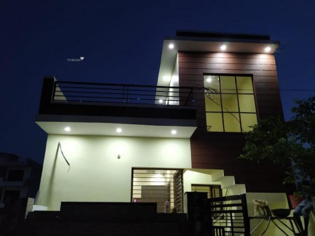 Casa de 3 dormitorios en Chandigarh, India No. 27830