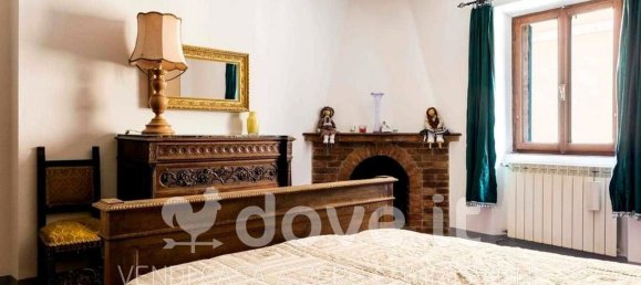 4 rooms House in Montepulciano, Italy No. 52838 9