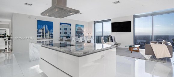 4 dormitorios propiedad comercial en alquiler en Miami, Miami-Dade, Florida, USA № 615337 25