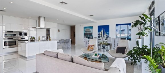 4 dormitorios propiedad comercial en alquiler en Miami, Miami-Dade, Florida, USA № 615337 27