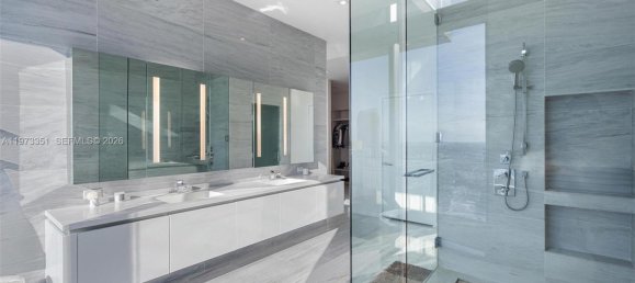 4 dormitorios propiedad comercial en alquiler en Miami, Miami-Dade, Florida, USA № 615337 11
