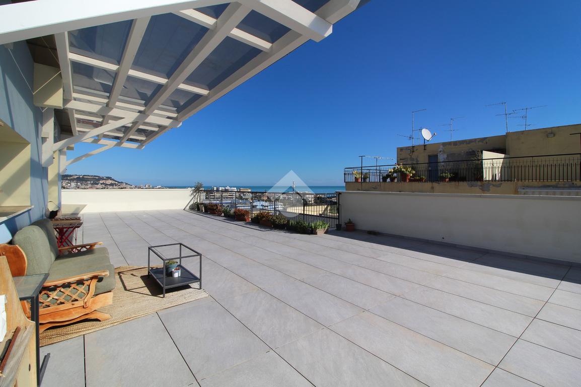 3-Zimmer Penthouse in Grottammare, Italy, Nr. 75374