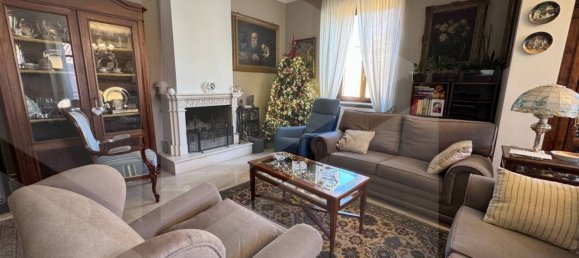 5 rooms House in Avezzano, Italy No. 25467 4