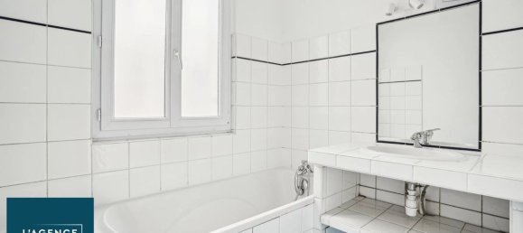 2 bedrooms Apartment in Clichy, France No. 162223 7