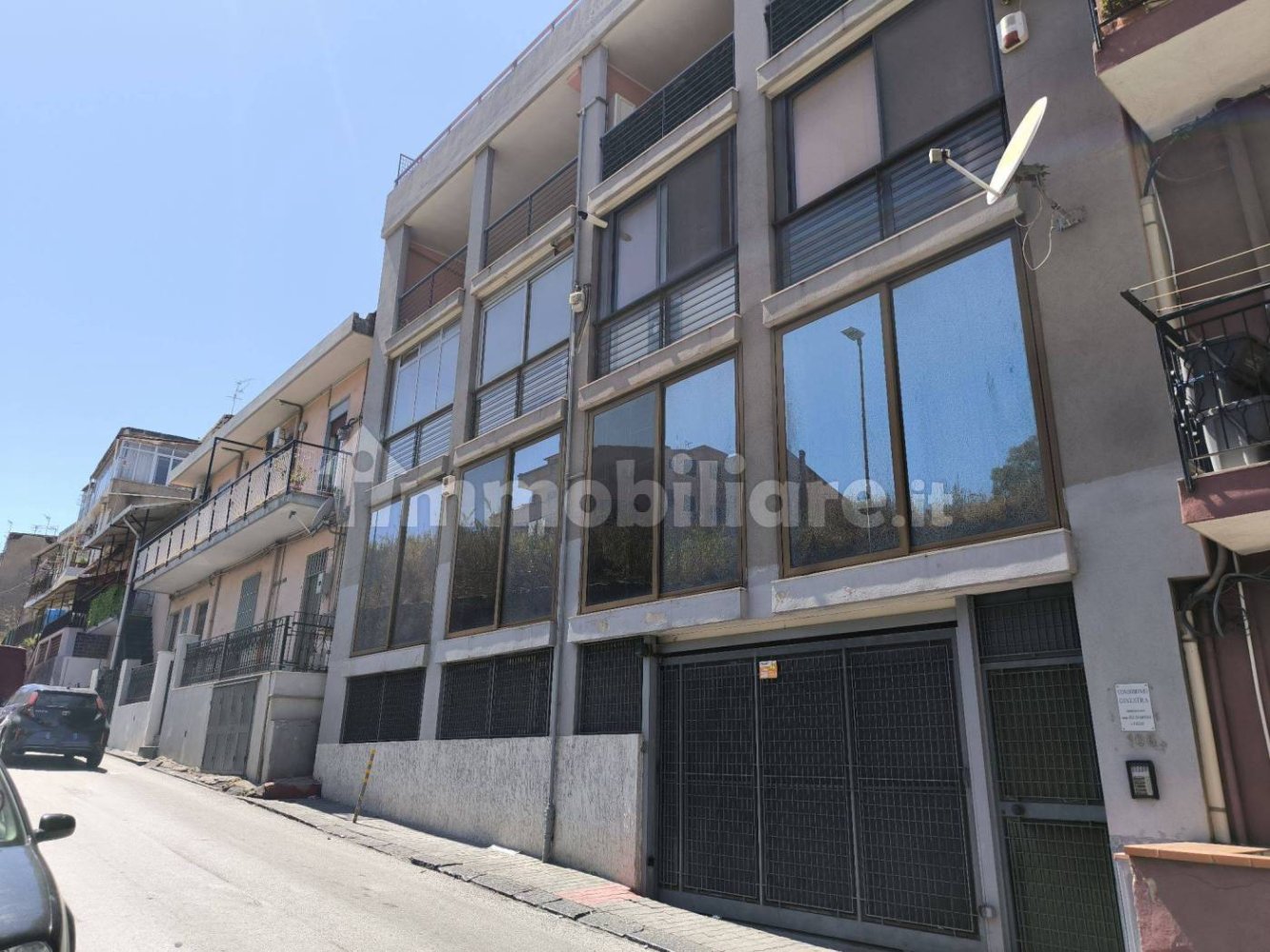 2 bedrooms Apartment in Messina, Italy No. 271354