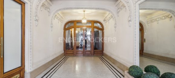 5 bedrooms Apartment in Paris, France No. 186214 14