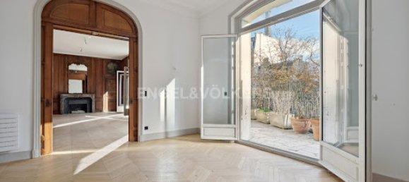 5 bedrooms Apartment in Paris, France No. 186214 5