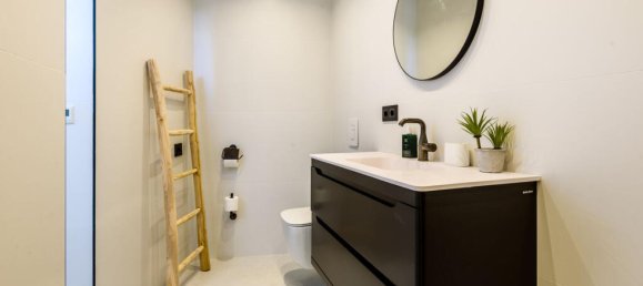 7 bedrooms Villa in Marbella, Spain No. 29889 16