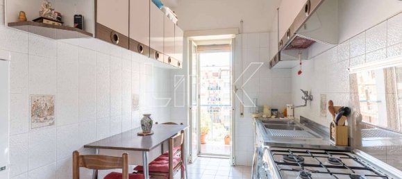 2 bedrooms Apartment in Rome, Italy No. 324218 5