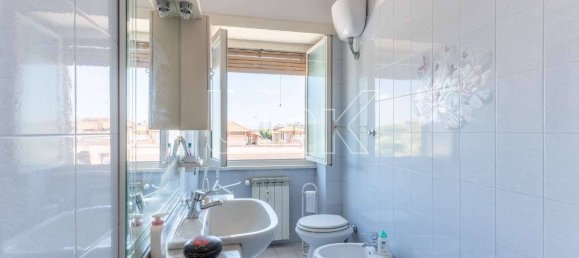 2 bedrooms Apartment in Rome, Italy No. 324218 14