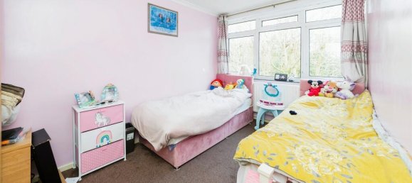 2 bedrooms Apartment in Crawley, United Kingdom No. 6298 10