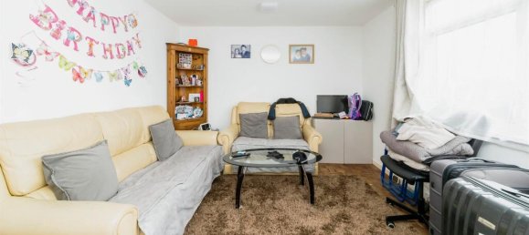 2 bedrooms Apartment in Crawley, United Kingdom No. 6298 5