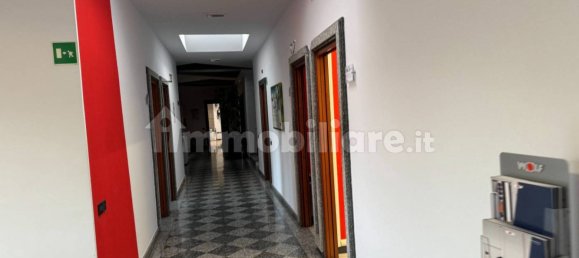 2569m² Warehouse in San Donato Milanese, Italy No. 375005 13