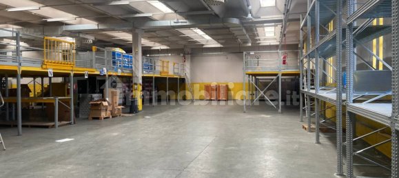 2569m² Warehouse in San Donato Milanese, Italy No. 375005 25