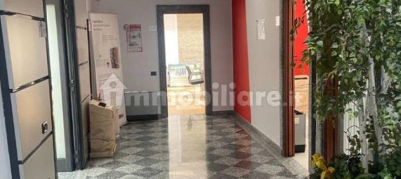 2569m² Warehouse in San Donato Milanese, Italy No. 375005 15