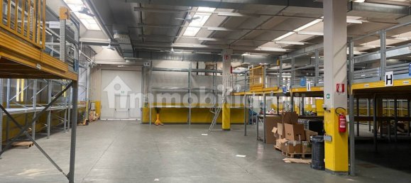 2569m² Warehouse in San Donato Milanese, Italy No. 375005 28