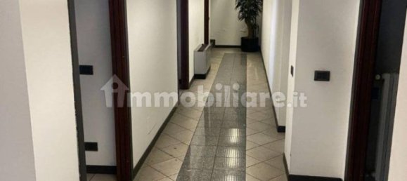 2569m² Warehouse in San Donato Milanese, Italy No. 375005 18