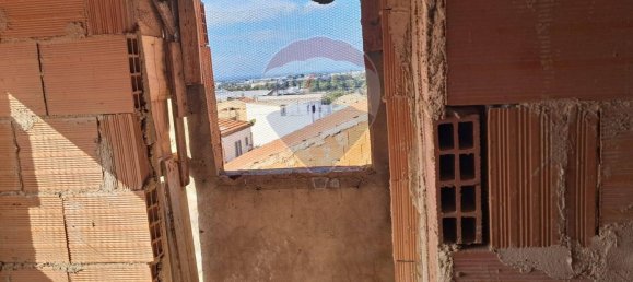 Квартира с 8 комнатами в Санта Кроче Камерина, Италия № 116716 17