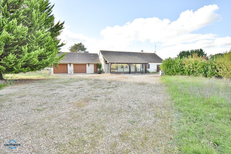 4 bedrooms House in Meusnes, France No. 228909