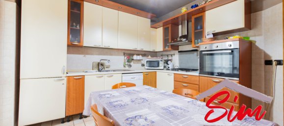 Вилла с 3 спальнями в Галлиате, Италия № 222878 15