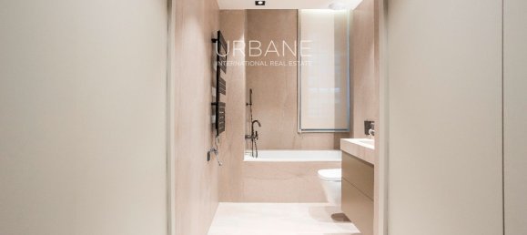 2 Schlafzimmer Wohnung in Ciutat Vella, Spain, Nr. 103364 12